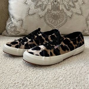 Superga Sneakers - Size 39 (8.5)